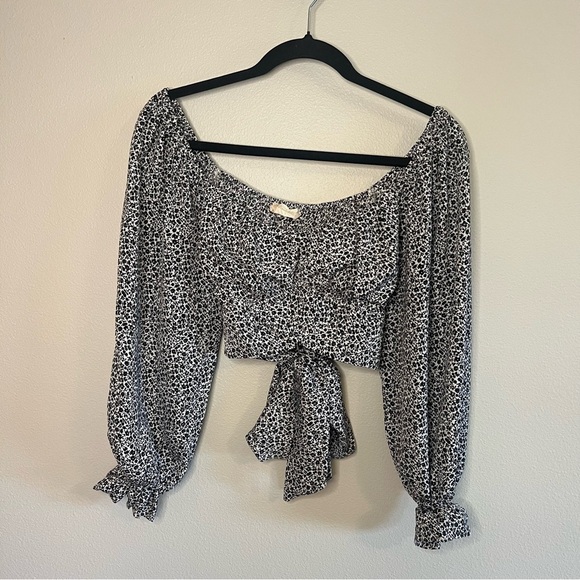 Altar’d State Women's Black and White Print Crop Top Size Small - Picture 1 of 10